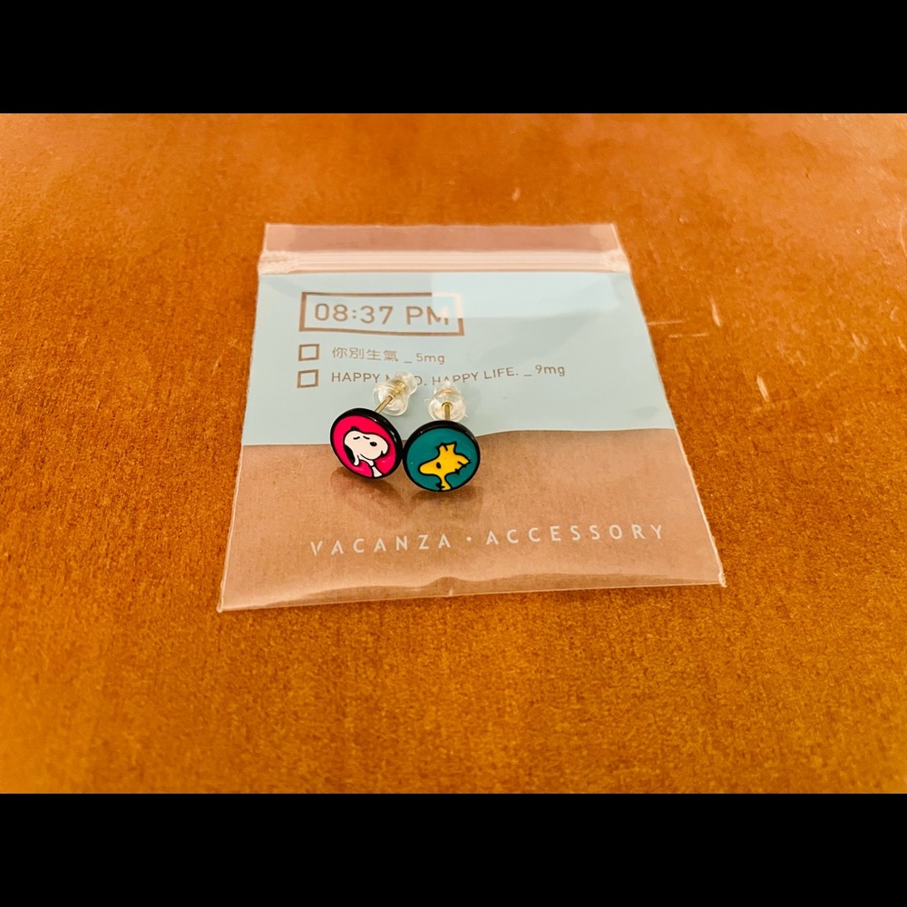 NWT Snoopy Earrings